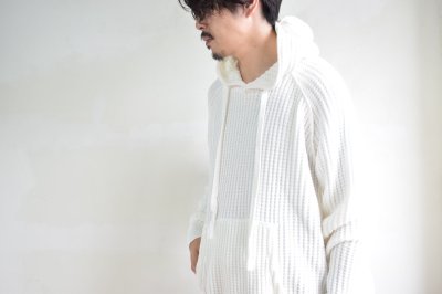 画像1: 【MORE SALE】bukht (ブフト) NEW BIG WAFFLE HOODED [WHITE]