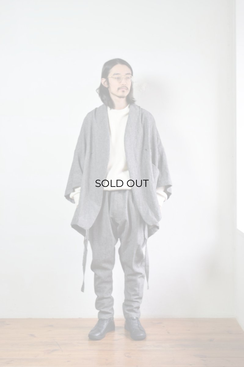 身長173cm、体重55kgの体型でサイズ40の着用例