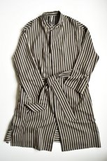 画像5: 【MORE SALE】m's braque (エムズ ブラック) OVERSIZED STAND COLLAR SHIRTS COAT with belt [BLACK stripe] (5)