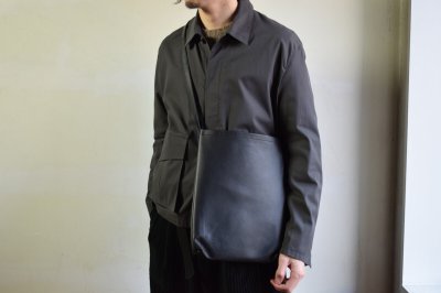 画像1: hender scheme (エンダースキーマ) cow shoulder big [3-colors]