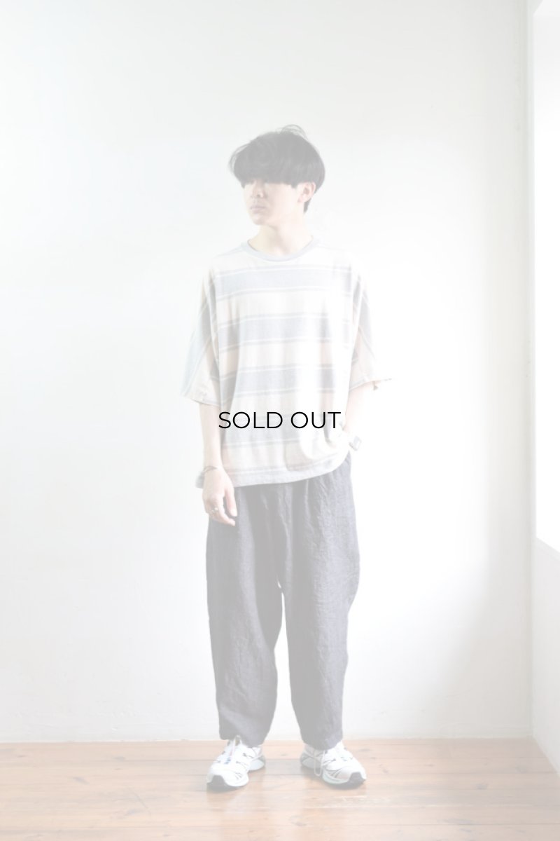 身長173cm、体重62kgの体型でサイズ2の着用例