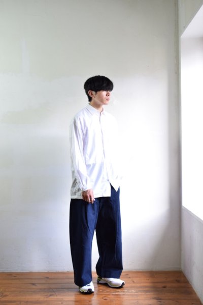 画像1: STUDIO NICHOLSON (スタジオニコルソン) PEACHED COTTON TWILL VOLUME PLEAT PANTS [DARK NAVY]