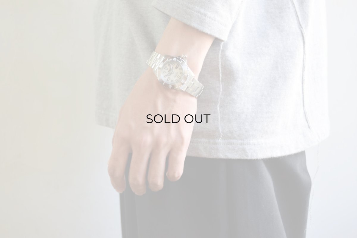 画像4: UNIVERSAL PRODUCTS (ユニバーサルプロダクツ) × VAGUE WATCH (ヴァーグウォッチ) DIVER'S SON MONO [SILVER] (4)