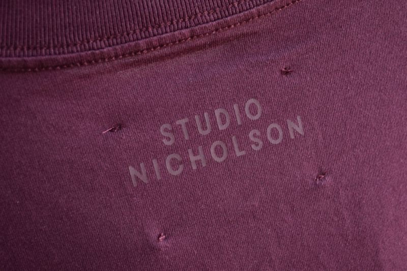 画像1: 【SALE】STUDIO NICHOLSON (スタジオニコルソン) MRCRIZED COOTTON LOGO JERSY T-SHIRT -BETA- [CHERRY COLA]