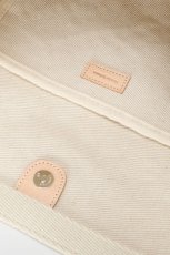 画像3: hender scheme (エンダースキーマ) square shoulder bag small  [2-colors] (3)