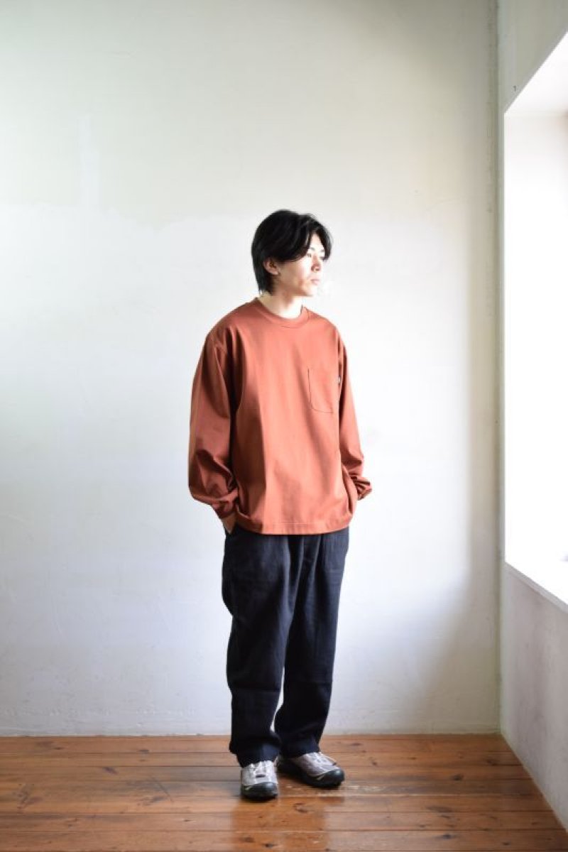 画像2: 【SALE】UNIVERSAL PRODUCTS (ユニバーサルプロダクツ) ALBINI PIS NAME L/S T-SHIRT 223-60108 [BROWN]