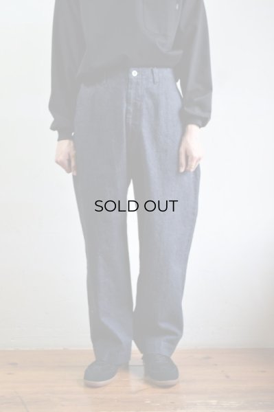 ユニバーサルプロダクツ NO TUCK WIDE DENIM TROUSERS ユニバーサルプロダクツ NO TUCK WIDE DENIM PANTS
