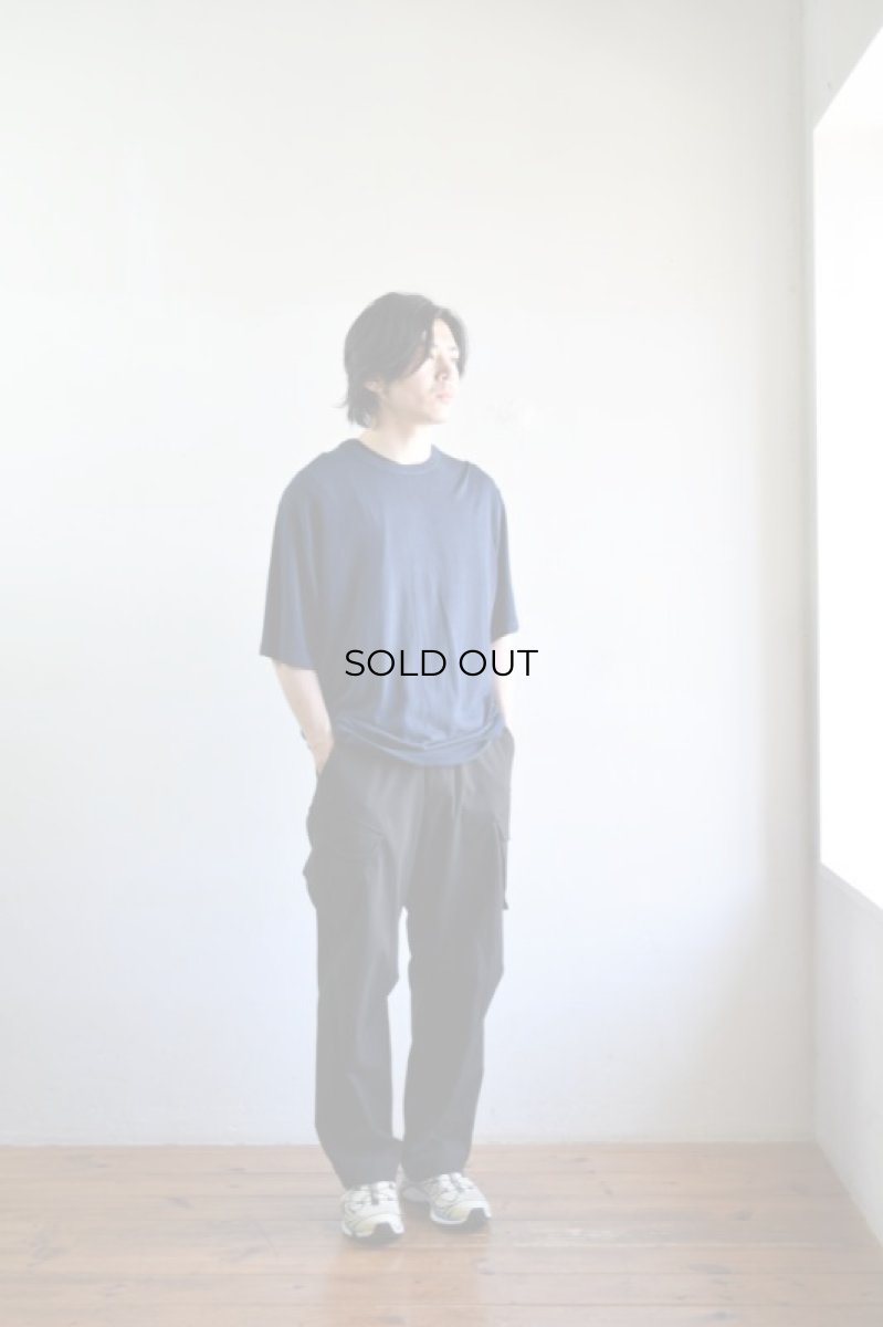 身長173cm、体重62kgの体型でサイズ1の着用例