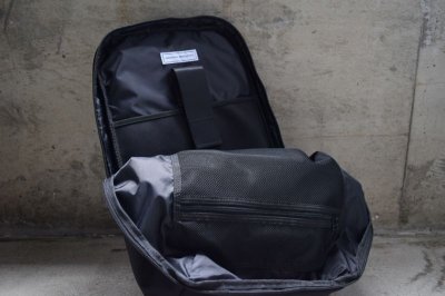 画像1: UNIVERSAL PRODUCTS (ユニバーサルプロダクツ) NEW UTILITY BAG 181-60909 [BLACK]