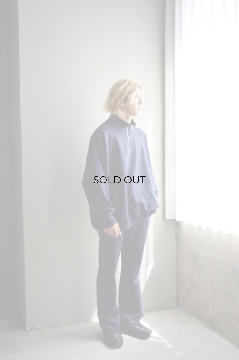 身長173cm、体重62kgの体型でサイズ2の着用例