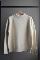 画像5: 【SALE】crepuscule (クレプスキュール) Wool Garment-dyed Moc neck L/S [Natural]  (5)