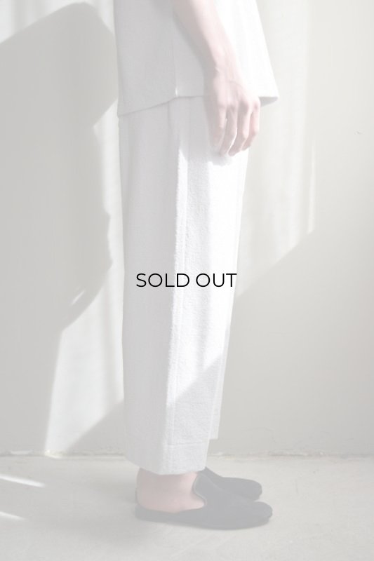 SALE】walenode (ウェルノード) Paper boucle Uncle pants [Ice grey]