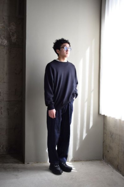 画像1: COMOLI (コモリ) デニム ベルテッド パンツ [NAVY]