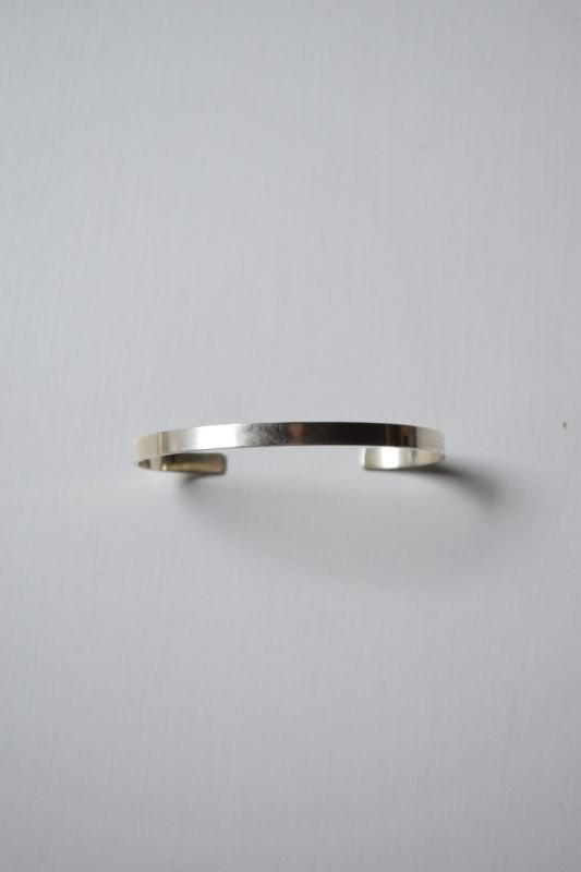 ERA. (イーラ) S&C FLAT BANGLE