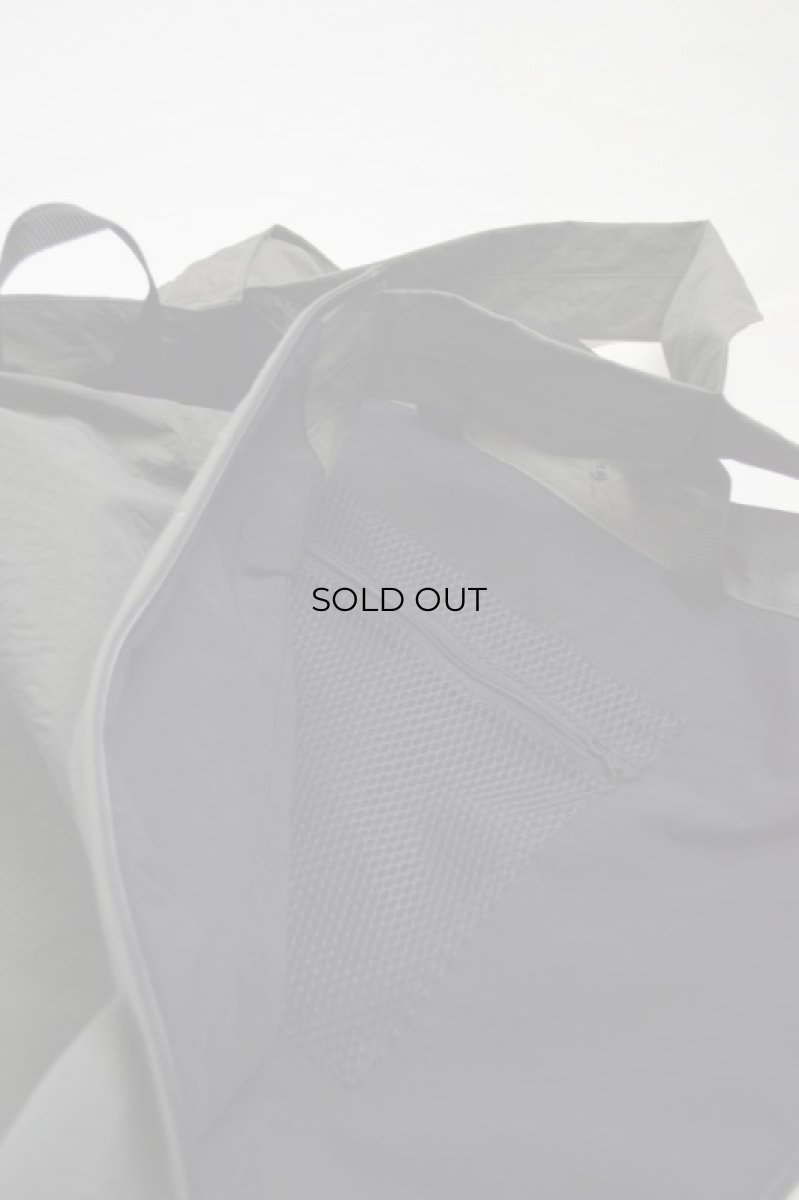 画像5: ERA. (イーラ) SHRINK PIPE BAG [2-colors] (5)