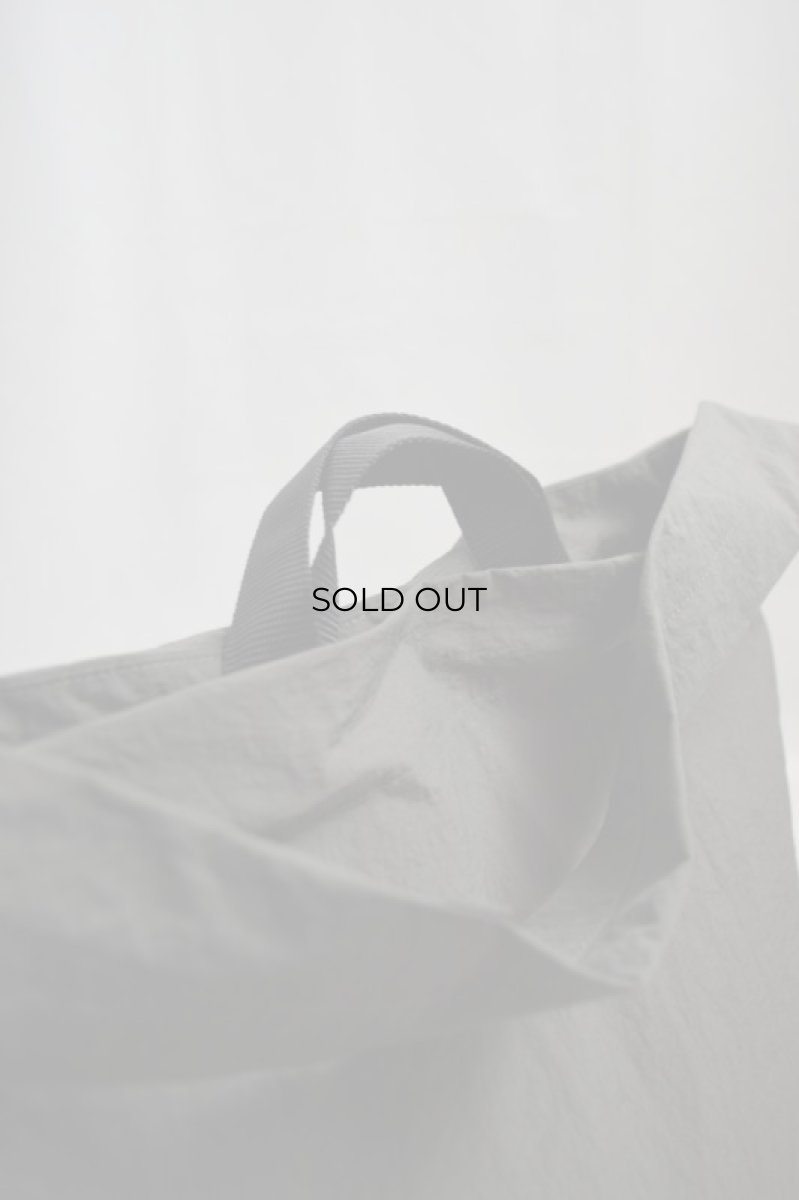 画像3: ERA. (イーラ) SHRINK PIPE BAG [2-colors] (3)