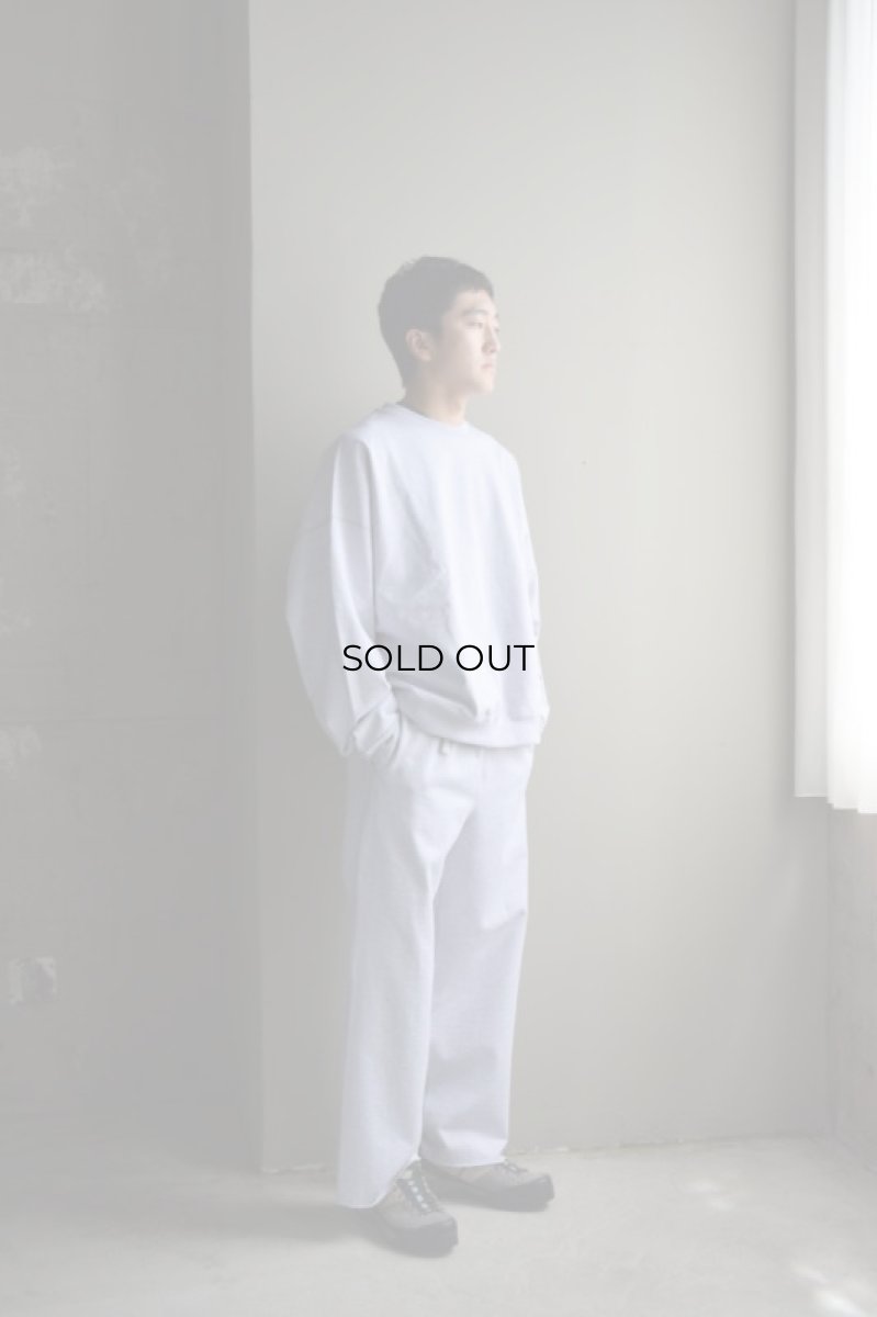 身長175cm、体重62kgの体型でサイズ2の着用例