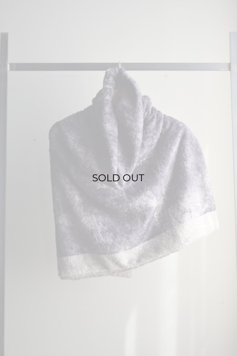 画像4: m's braque (エムズ ブラック) BOA LONG SNOOD [MISTY SUMI-BLACK] (4)