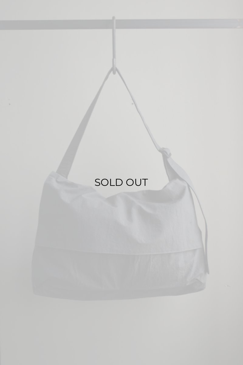 画像6: ERA. (イーラ) SHRINK NO MESSENGER BAG [2colors] (6)