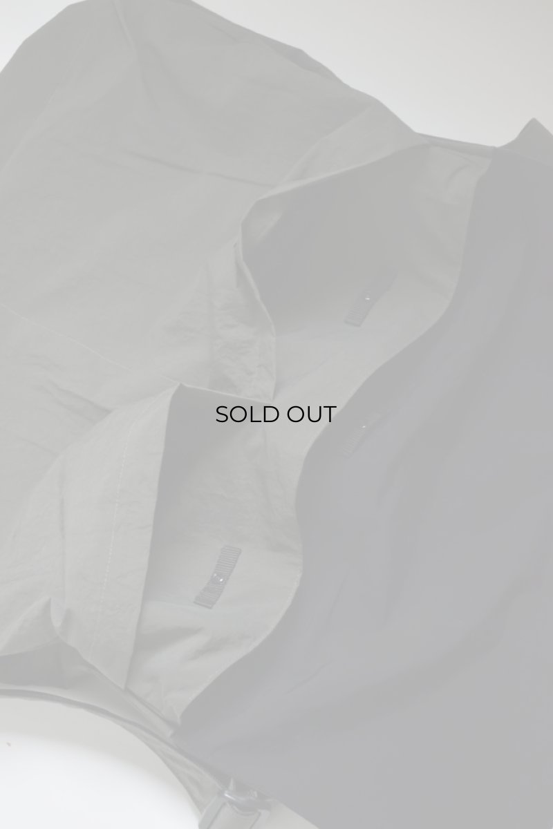 フロントに2ポケット