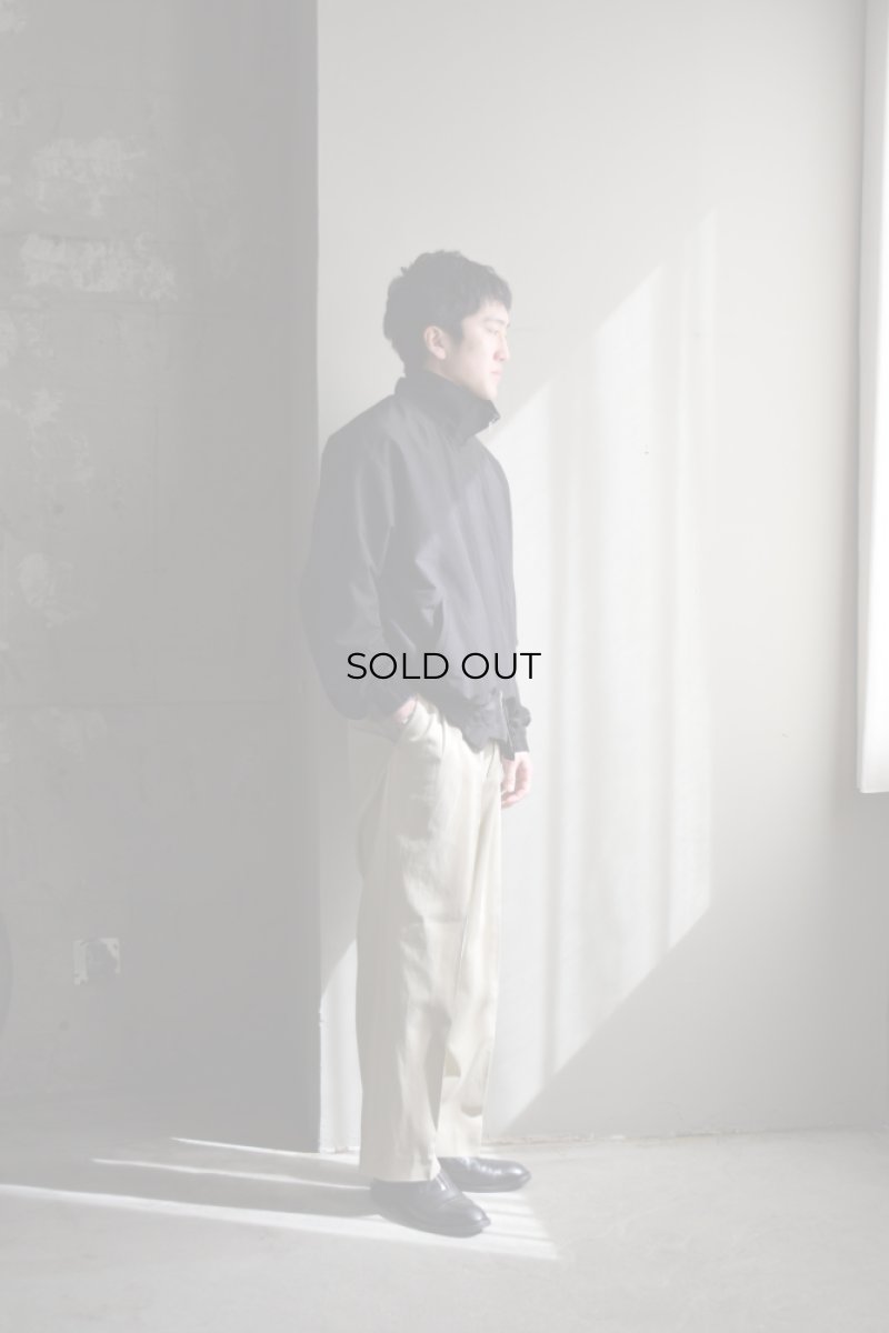 身長175cm、体重62kgの体型でサイズ2の着用例