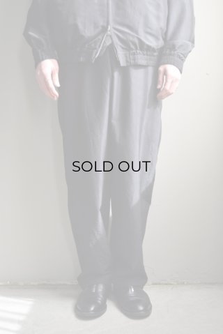 【早い者勝ち】マーカウェア CLASSIC FIT TROUSERS III 2 MARKAWARE(マーカウェア) - CLASSIC FIT TROUSERS ORGANIC