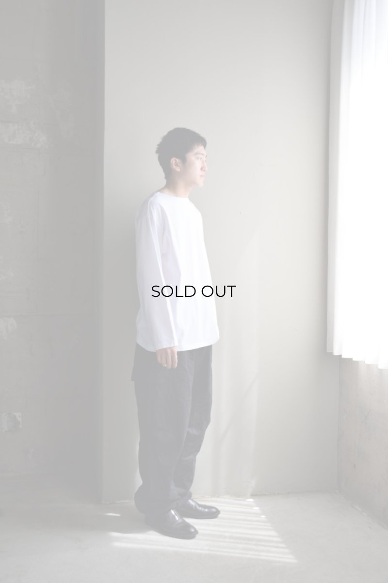 身長175cm、体重62kgの体型でサイズ3の着用例