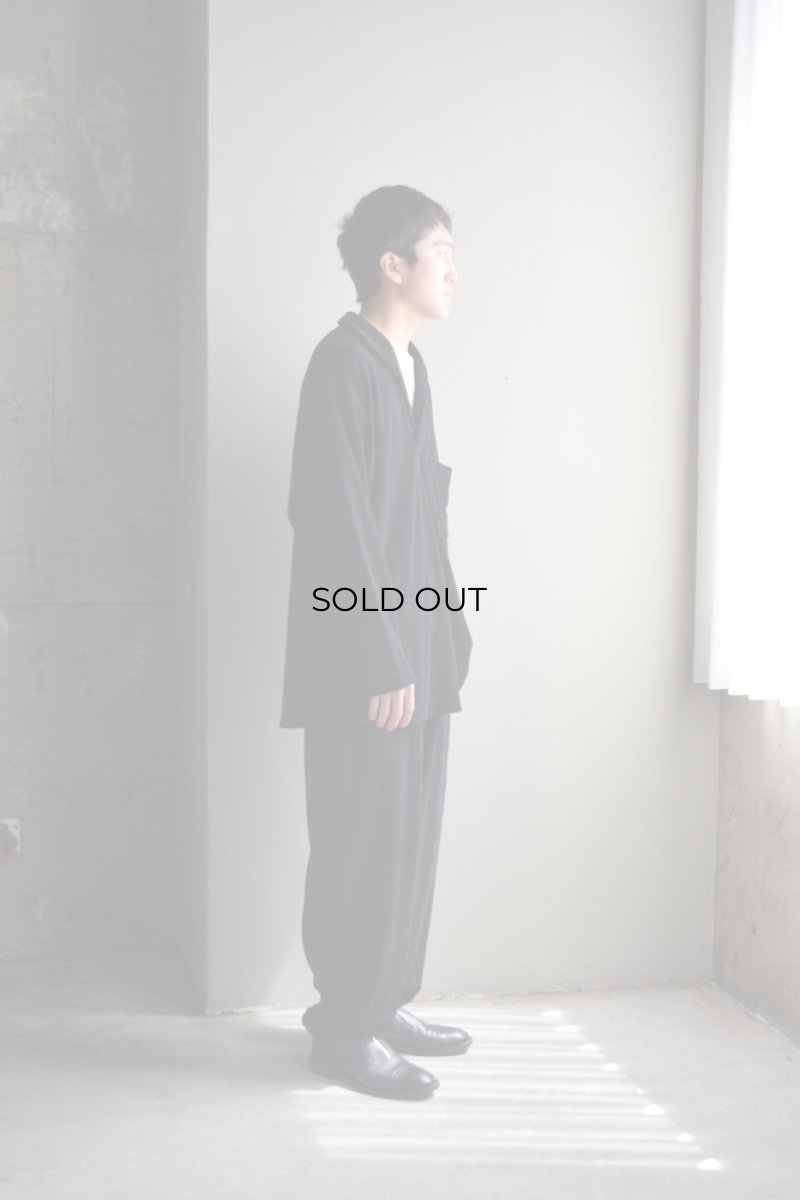 身長175cm、体重62kgの体型でサイズ3の着用例