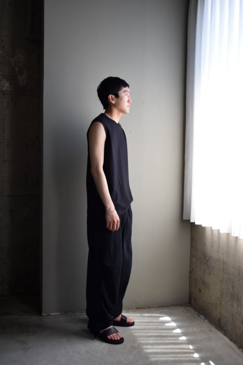 画像1: COMOLI (コモリ) コットンジャージ ノースリーブ [BLACK]