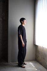身長175cm、体重62kgの体型でサイズ4の着用例