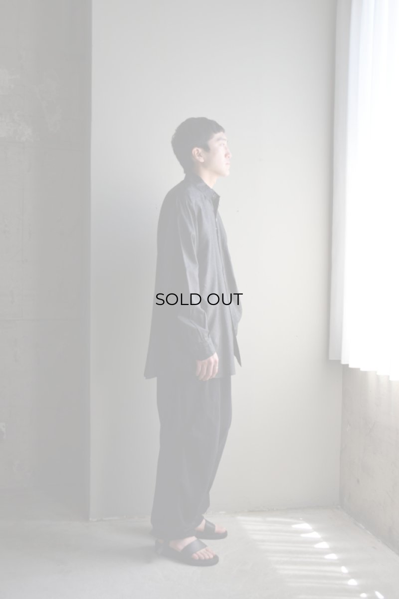 身長175cm、体重62kgの体型でサイズ2の着用例