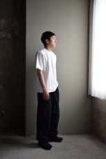 身長175cm、体重62kgの体型でサイズ2の着用例