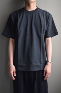 CUT&SEWN