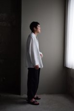 身長175cm、体重62kgの体型でサイズ2の着用例