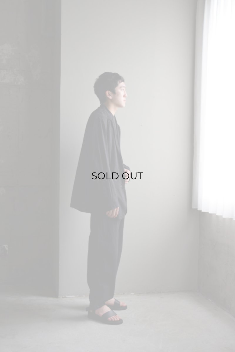 身長175cm、体重62kgの体型でサイズ2の着用例