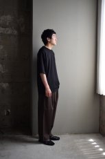 身長175cm、体重62kgの体型でサイズ2の着用例