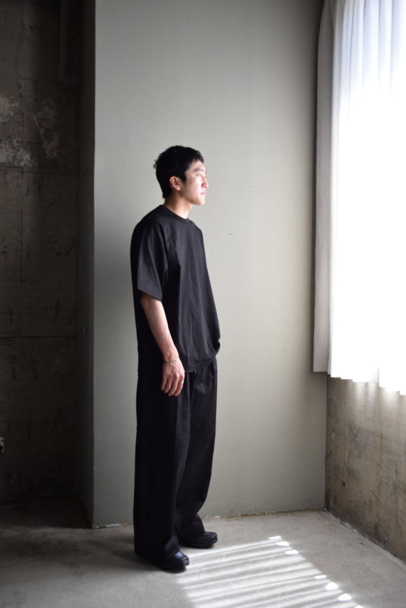 画像2: UNIVERSAL PRODUCTS (ユニバーサルプロダクツ) 2TUCK WIDE CHINO TROUSERS 253-60502 [BLACK]
