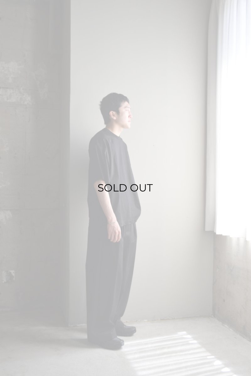 身長175cm、体重62kgの体型でサイズ2の着用例