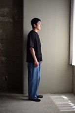 身長175cm、体重62kgの体型でサイズ5の着用例