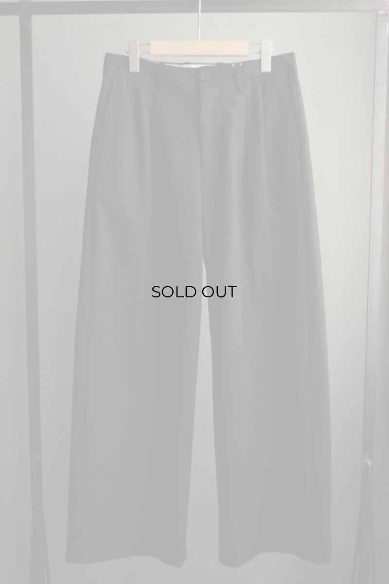 画像5: UNIVERSAL PRODUCTS (ユニバーサルプロダクツ) 2TUCK WIDE CHINO TROUSERS 253-60502 [BLACK] (5)