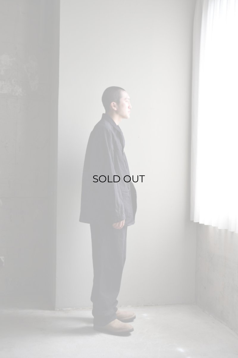 身長175cm、体重62kgの体型でサイズ3の着用例