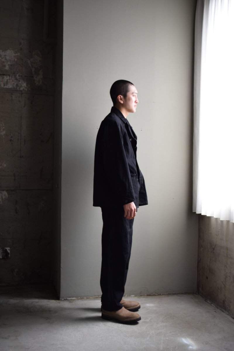 画像1: COMOLI (コモリ) ブラックデニム ベルテッドパンツ [BLACK]