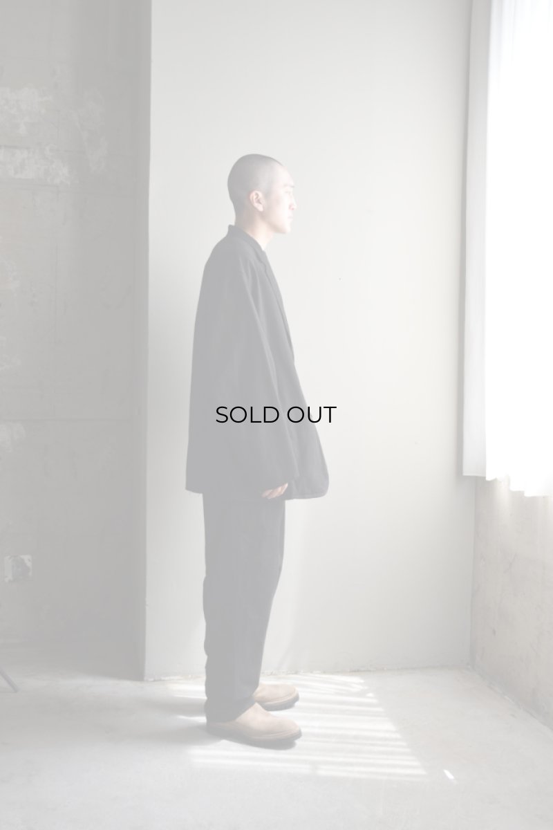 身長175cm、体重62kgの体型でサイズ3の着用例