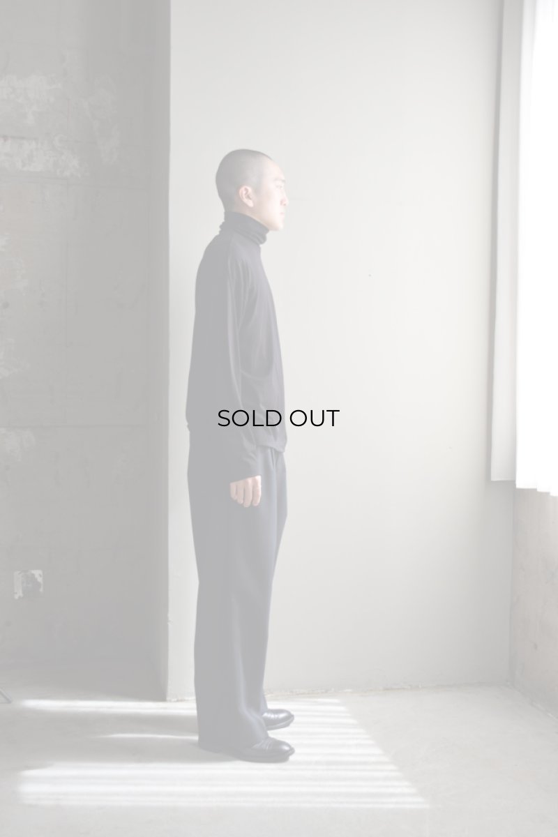 身長175cm、体重62kgの体型でサイズ2の着用例