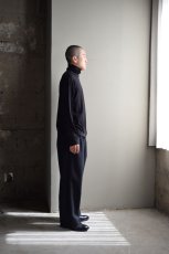 身長175cm、体重62kgの体型でサイズ2の着用例