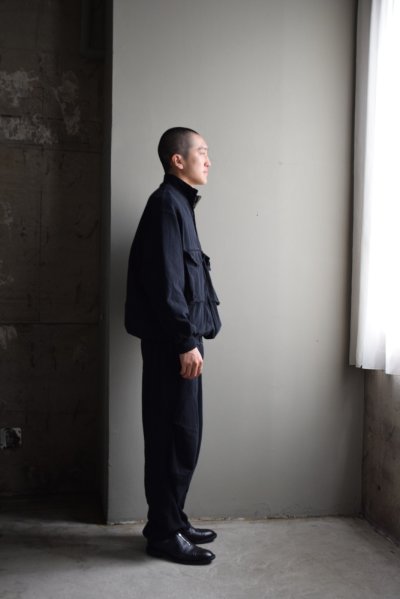 画像1: COMOLI (コモリ) コットンジャージ ニータックパンツ [BLACK]