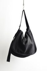 画像1: COMOLI (コモリ) ヘンプダック ショルダーバッグ [BLACK] (1)