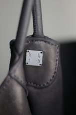 画像4: GUIDI (グイディ) HORSE REVERSE SHOPPER BAG [BLACK] (4)