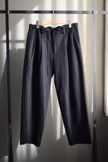 画像5: MARKAWARE (マーカウェア) ORGANIC COTTON SURVIVAL CLOTH DOUBLE PLEATED EASY TROUSERS [BLACK] (5)