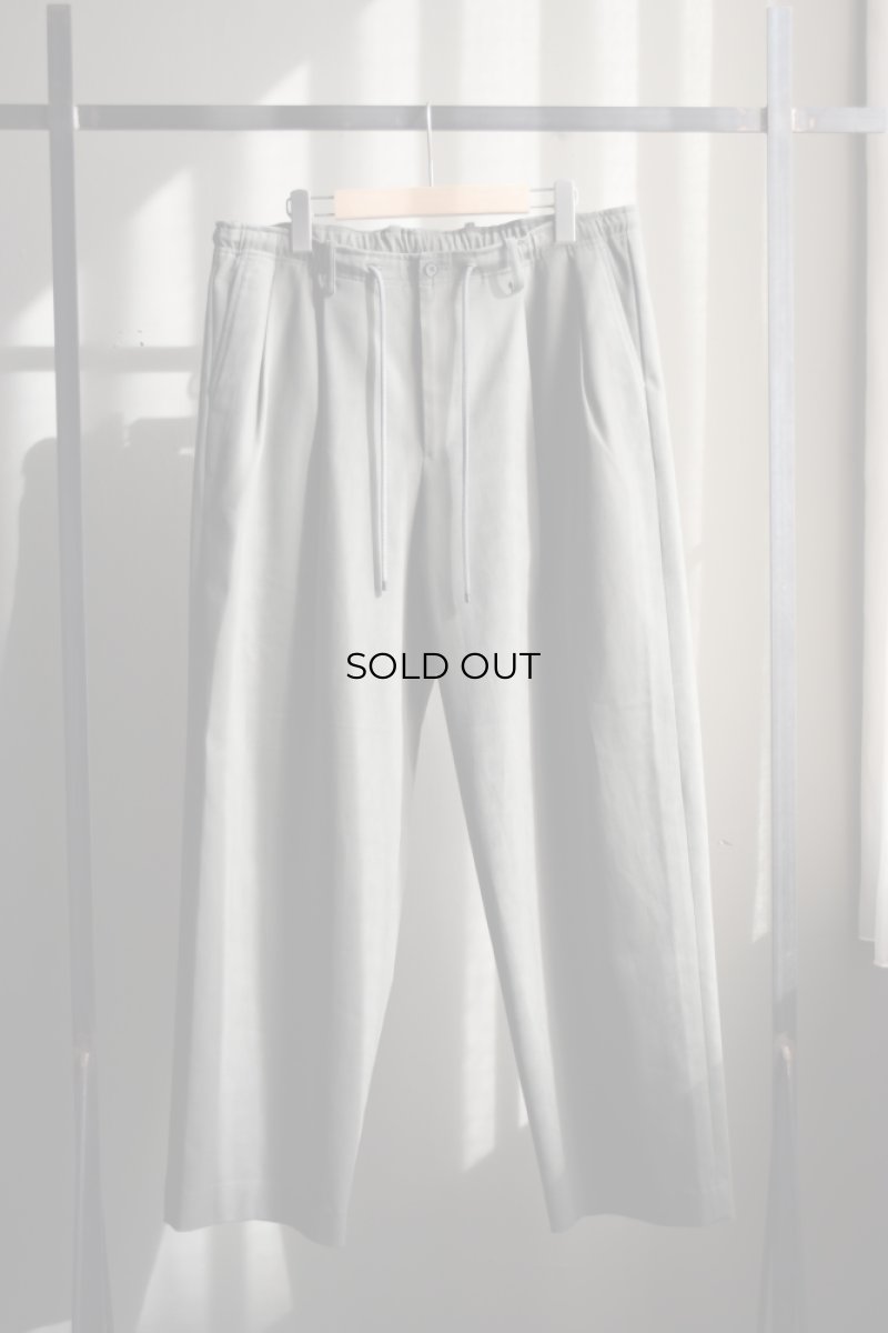 画像5: MARKAWARE (マーカウェア) ORGANIC COTTON SURVIVAL CLOTH DOUBLE PLEATED EASY TROUSERS [GRAY] (5)